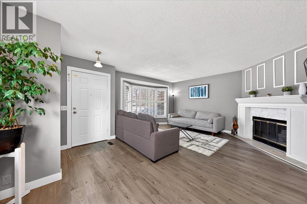 32 Tararidge Drive NE