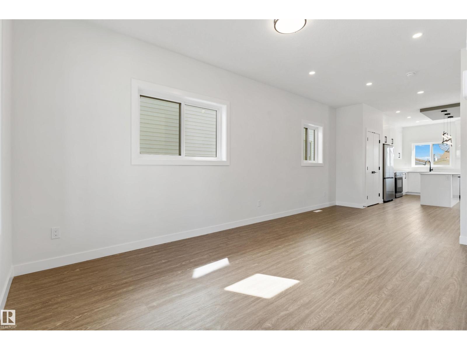 12427 47 ST NW NW
