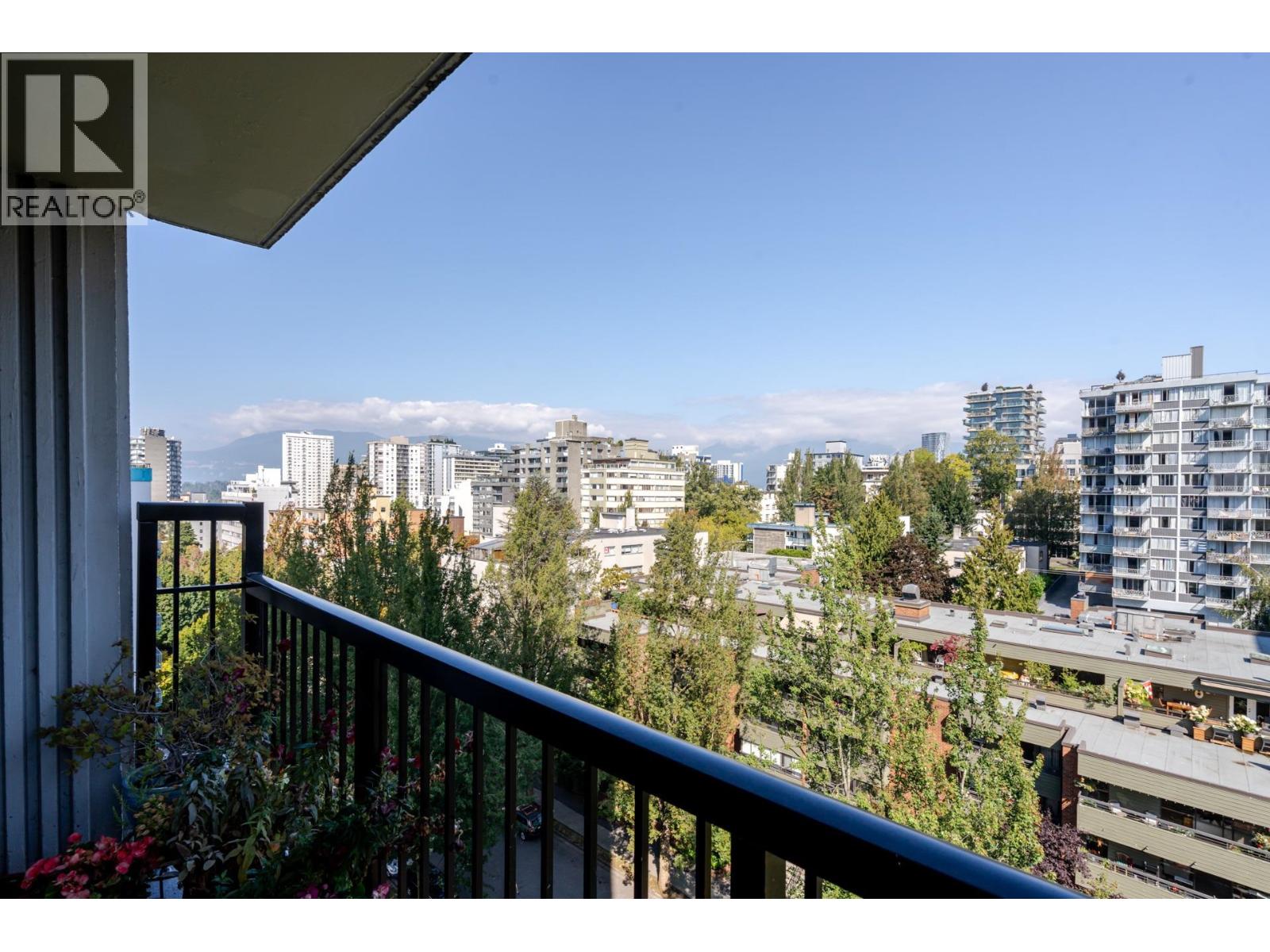 1004 1330 HARWOOD STREET