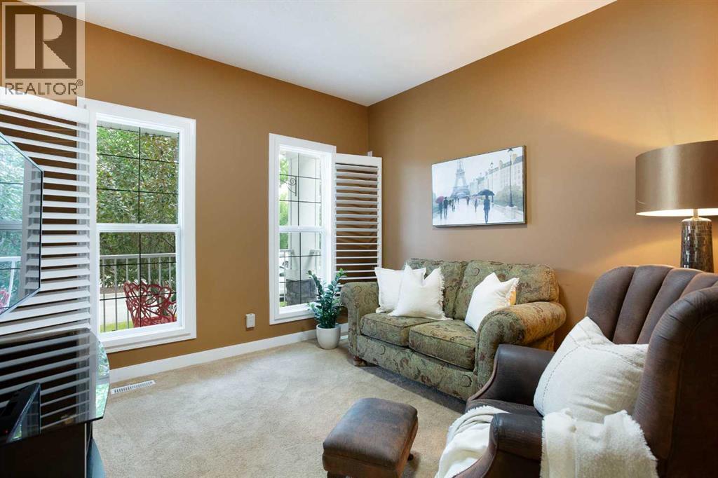 2478 Ravenswood View SE