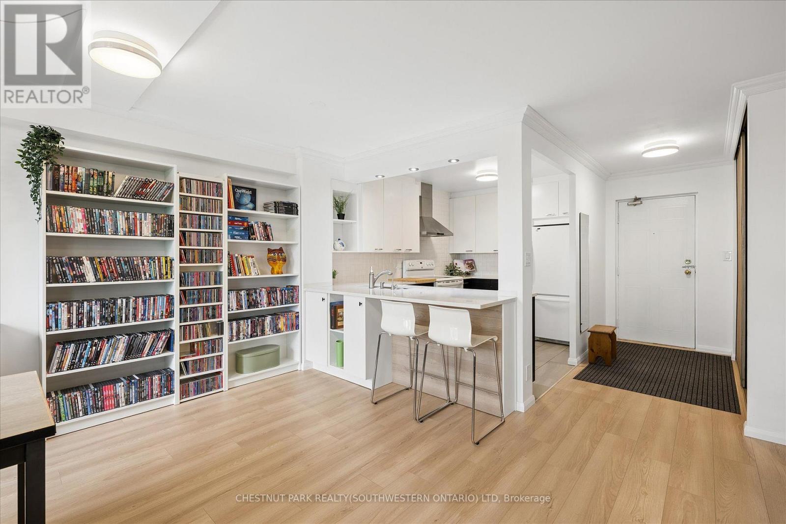 506 - 18 HOLBORN COURT