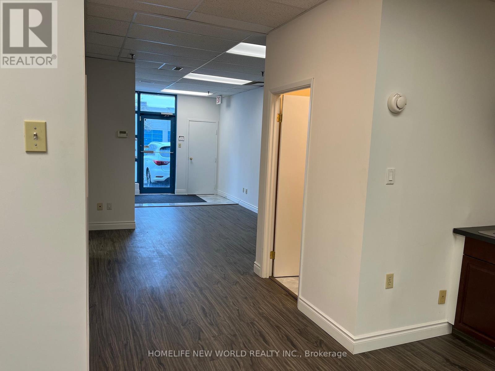 26 - 145 ROYAL CREST COURT