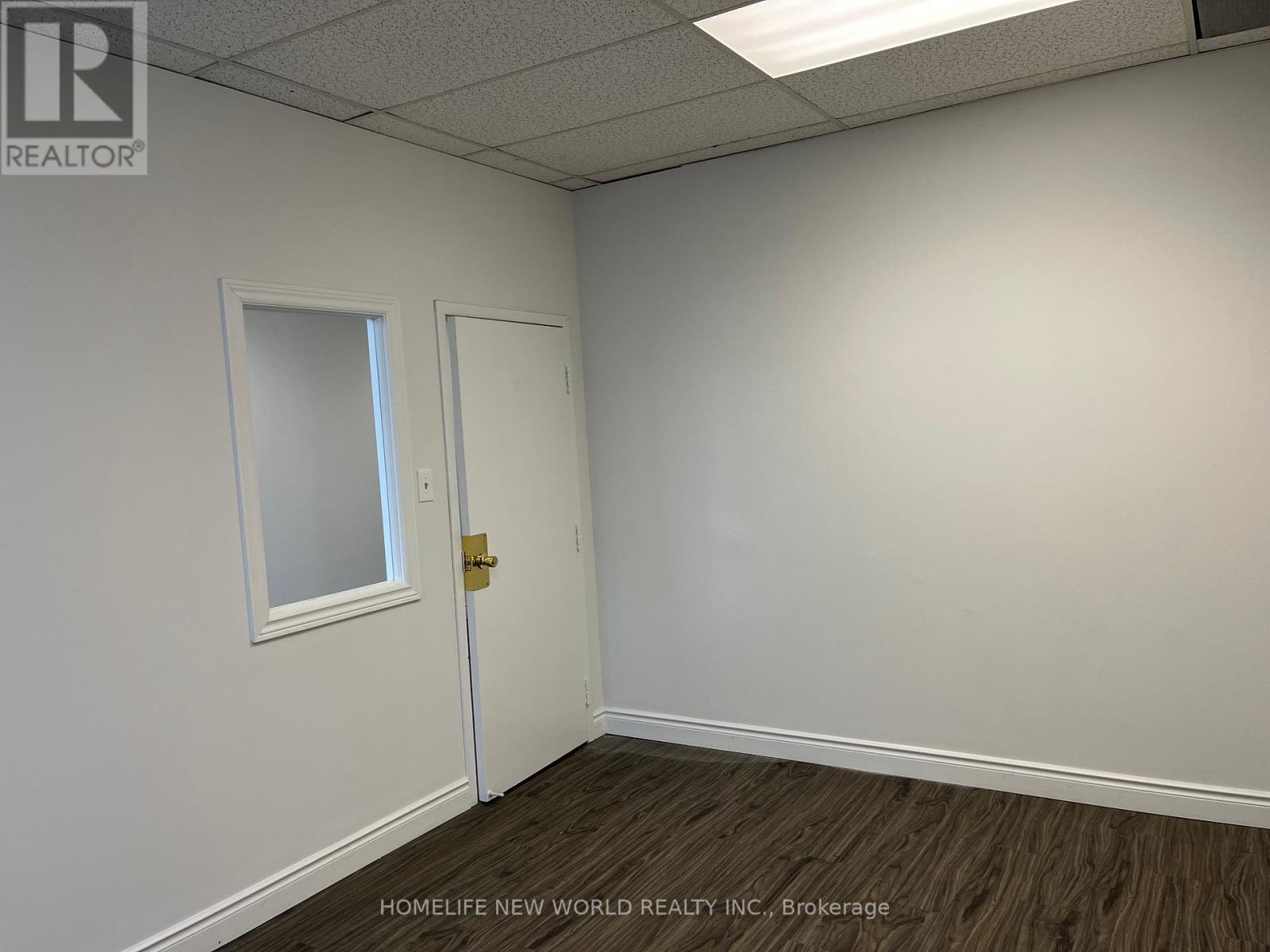 26 - 145 ROYAL CREST COURT