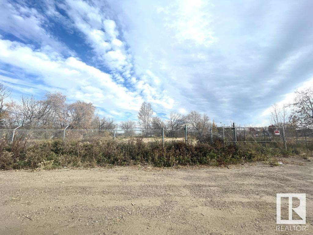 12433 49 ST NW