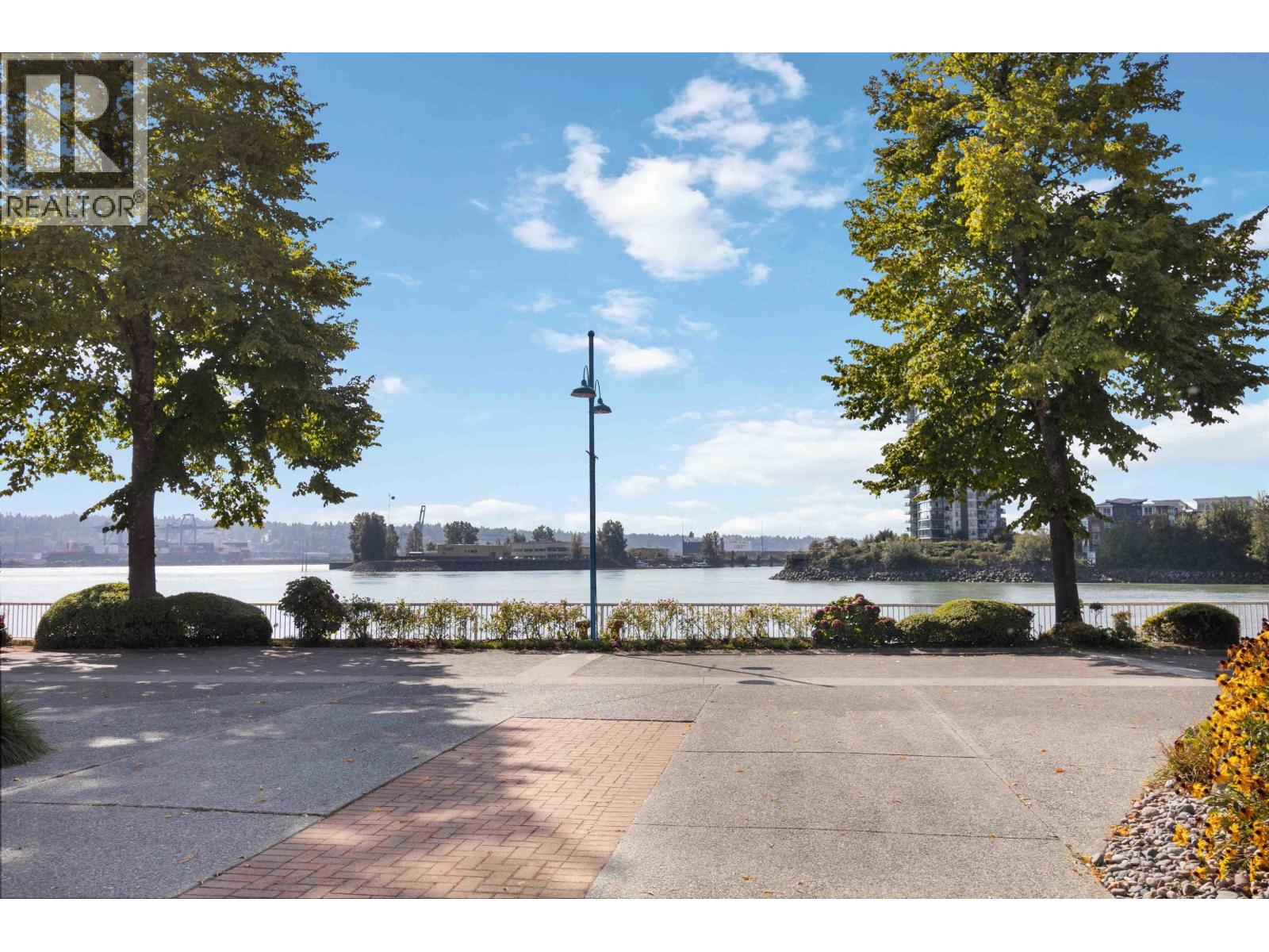 102 1230 QUAYSIDE DRIVE