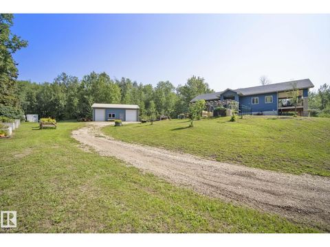 4518 LAKESHORE RD Rural Parkland County AB T0E2K0
