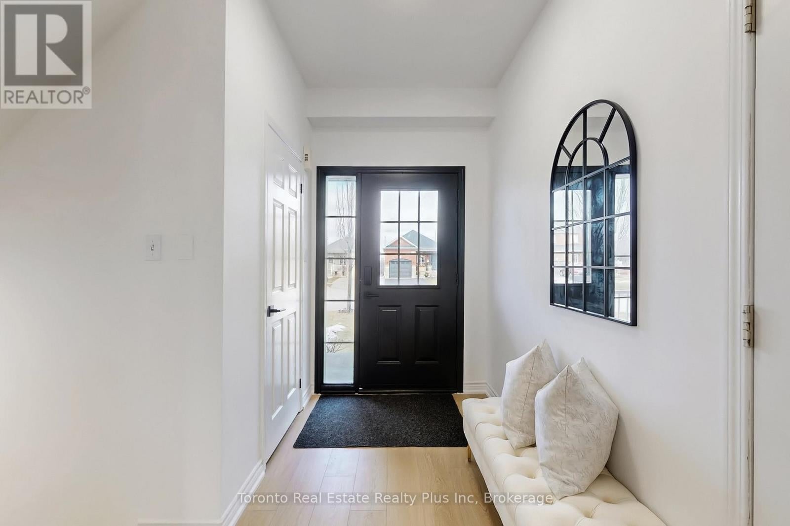 1303 MACINALLY COURT
