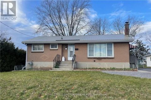 A - 44 NORTH PARK GARDENS Belleville (Belleville Ward) ON K8P2M3