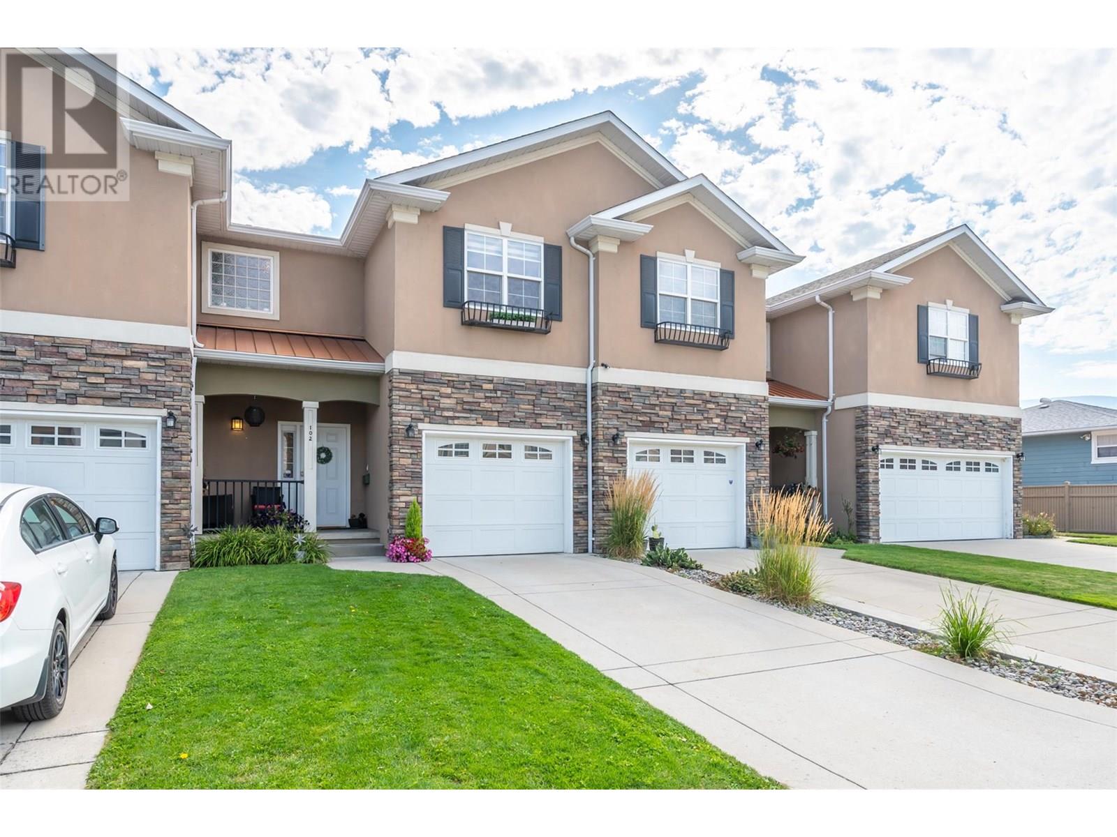 1742 Fairford Drive Unit# 102