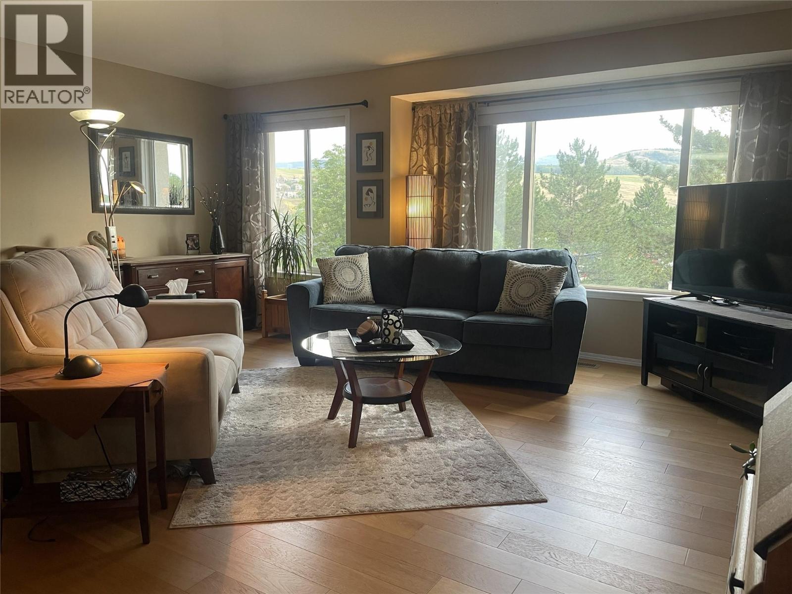 5101 27 Avenue Unit# 9