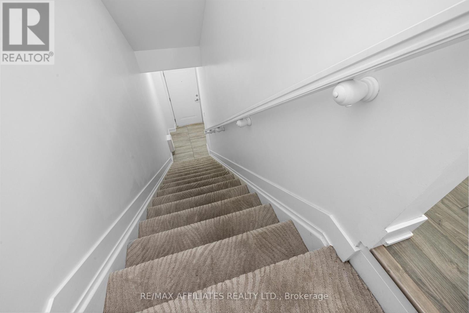 104 HOLMWOOD AVENUE