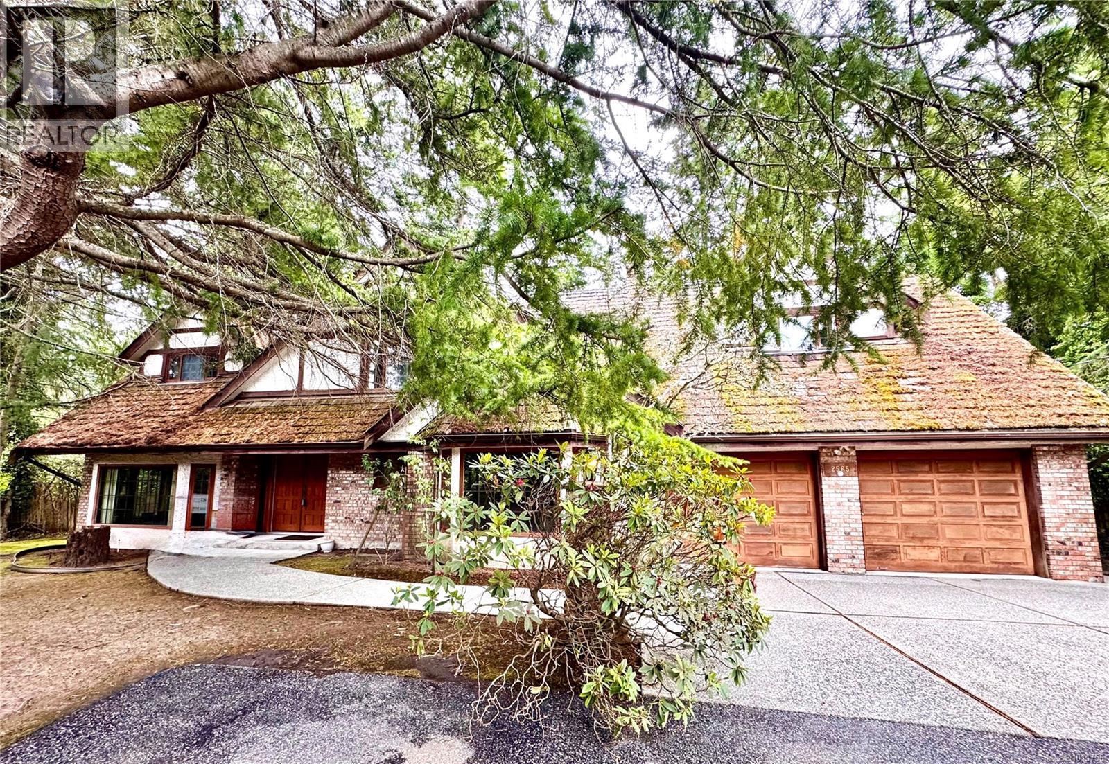 2565 Annabern Cres