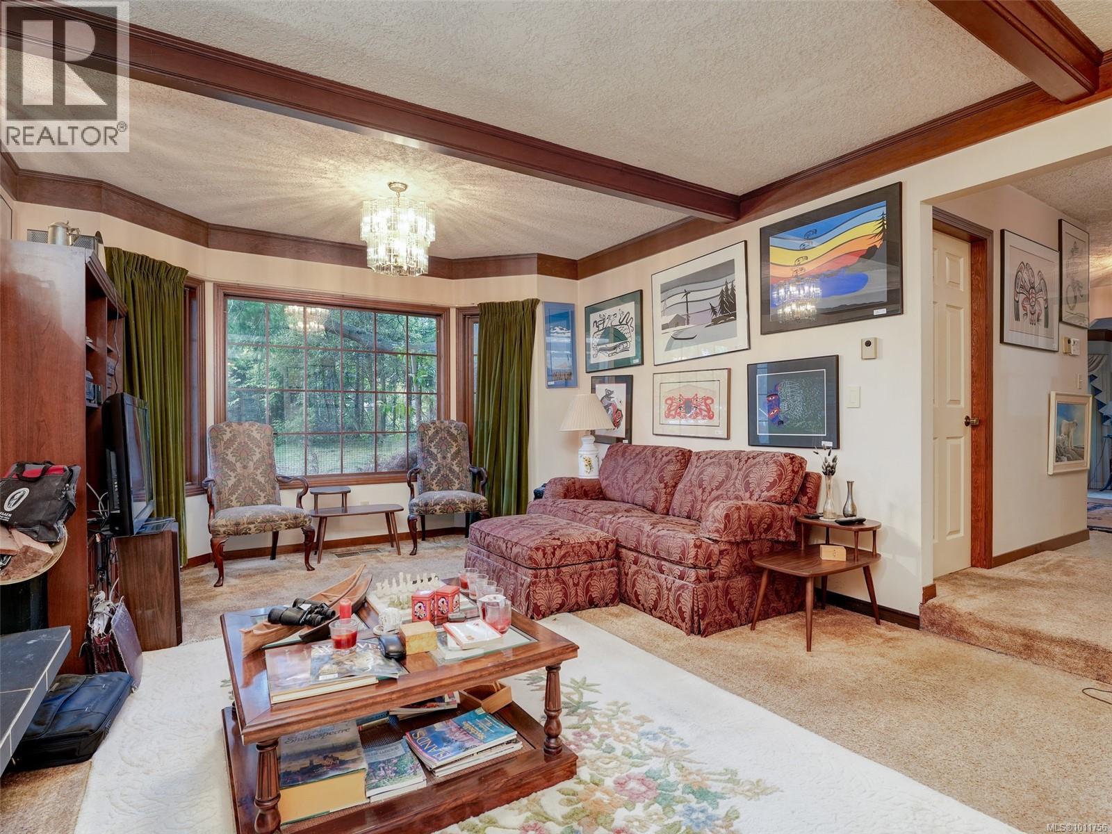 2565 Annabern Cres