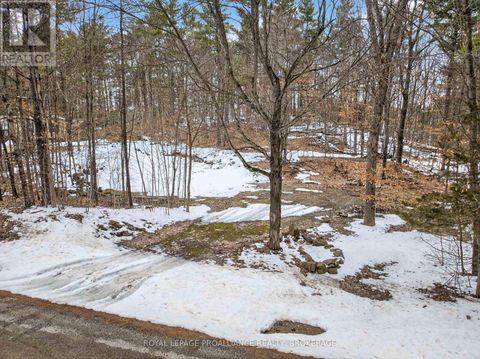 PT LT 18 CLEAR LAKE ROAD Rideau Lakes ON K0G1E0