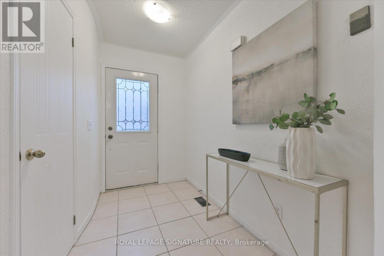 6 - 6157 KINGSTON ROAD