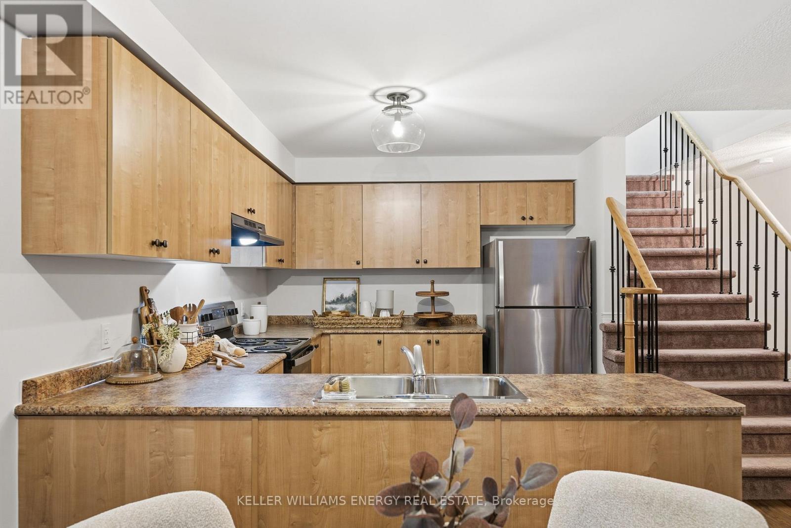 2 - 1280 HARMONY ROAD N