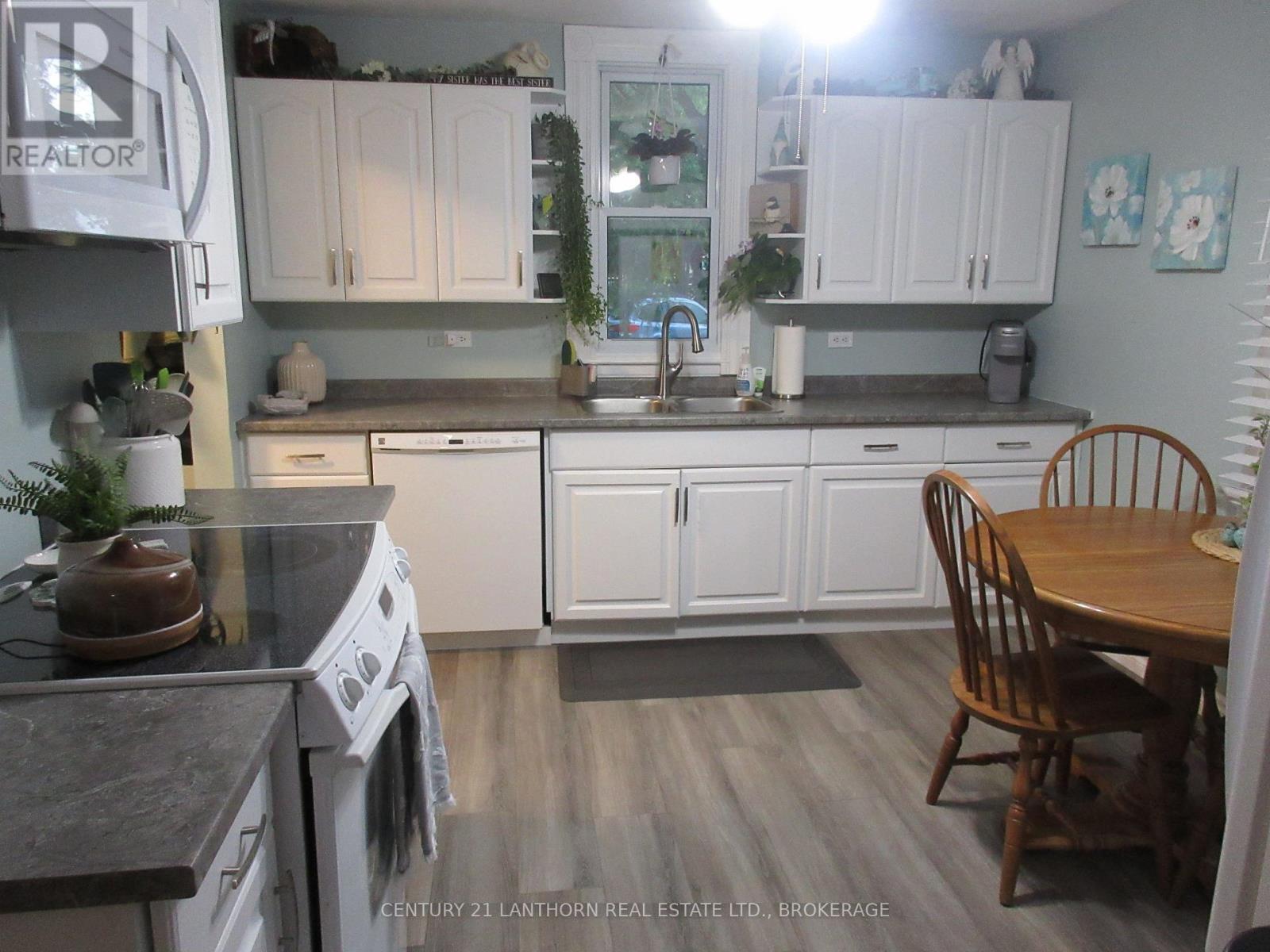 240 THOMAS STREET W