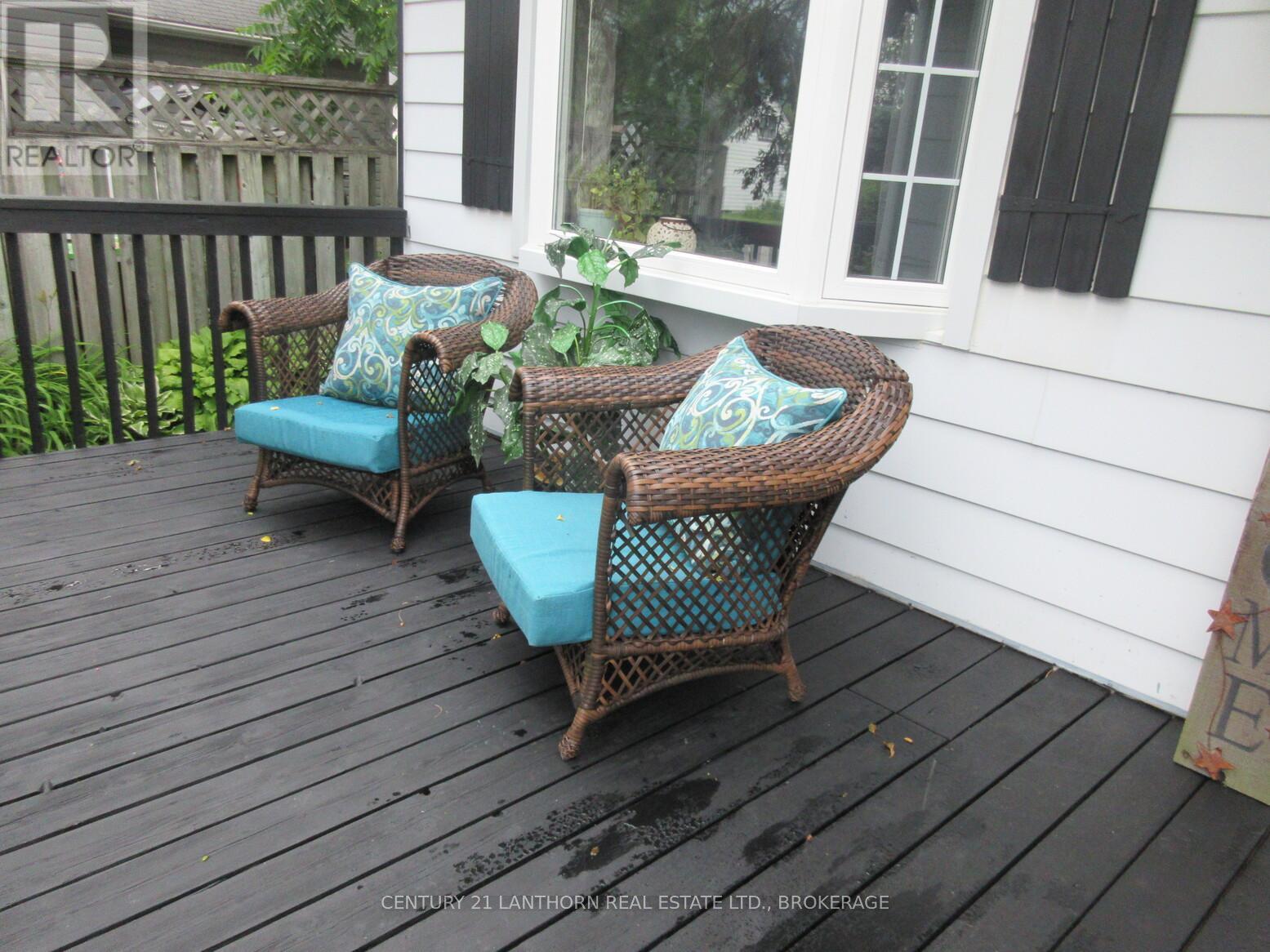240 THOMAS STREET W