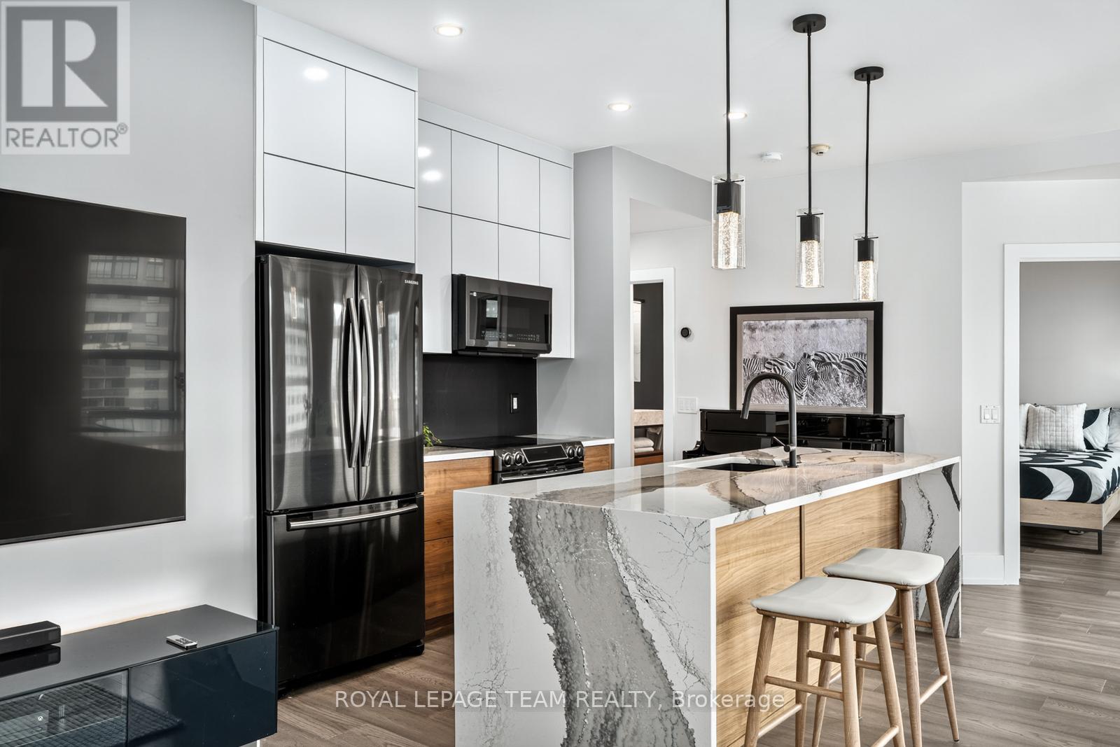 1902 - 235 KENT AVENUE