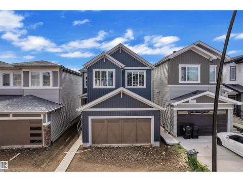 19131 29 AV NW Edmonton AB T6M3B5