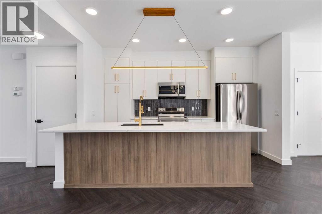 411 Clydesdale Avenue