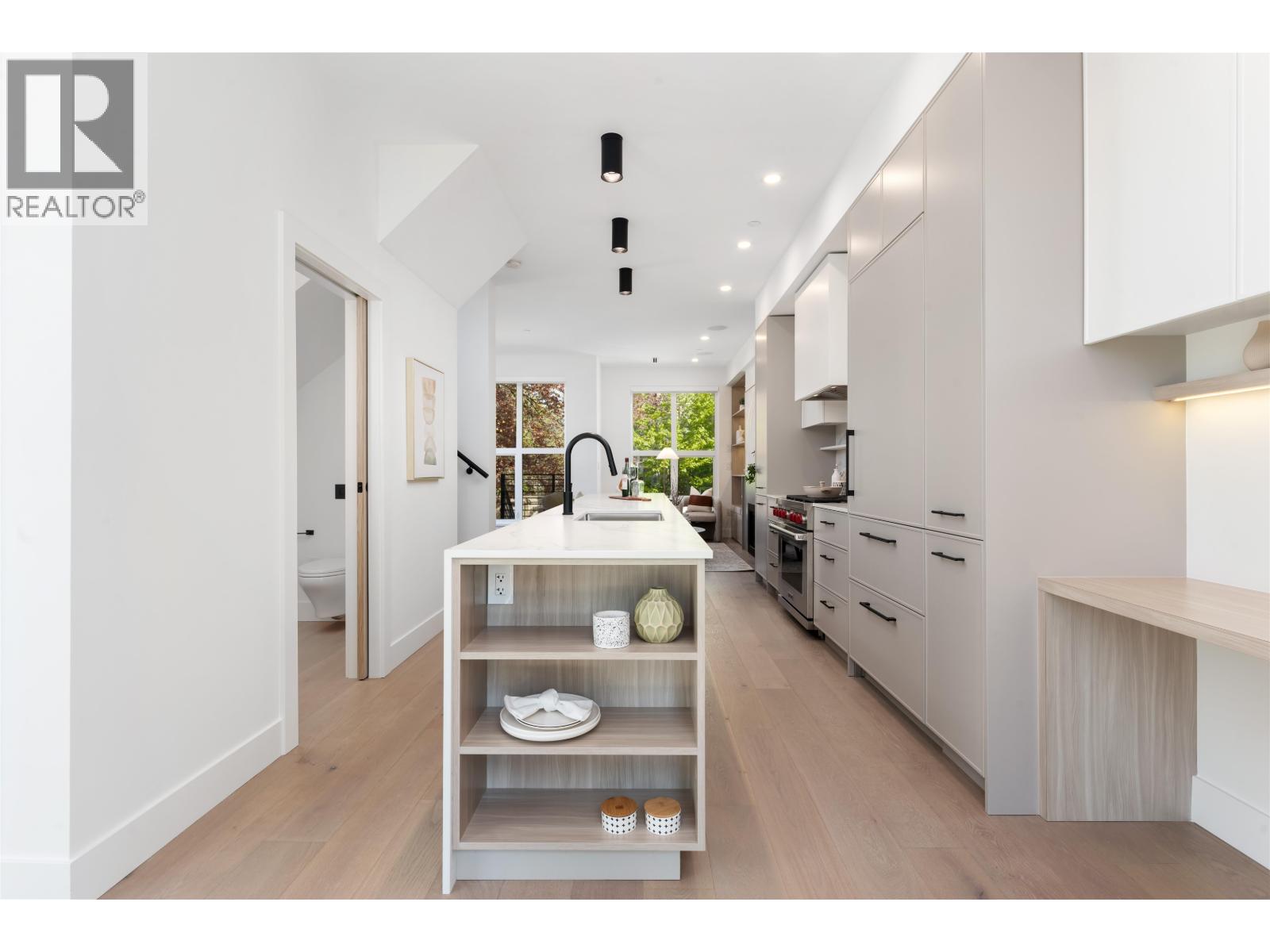 1495 W 52ND AVENUE