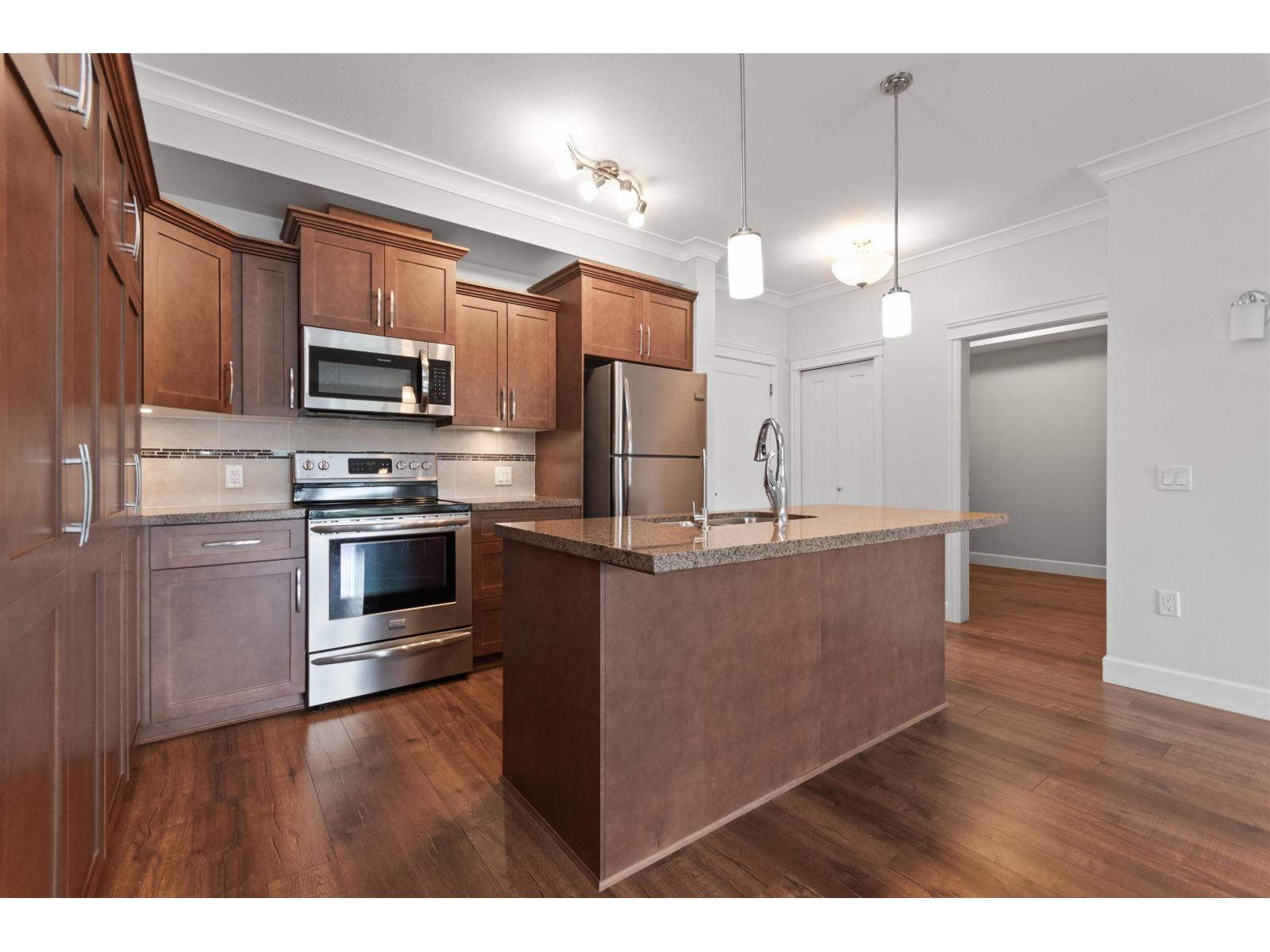301 45750 KEITH WILSON ROAD|Vedder Crossing