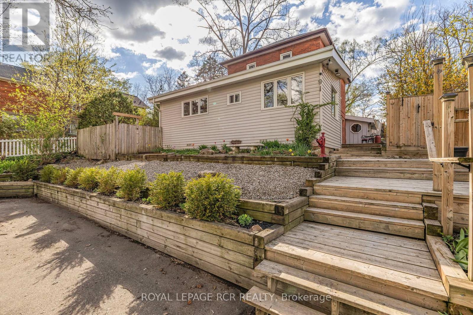 91 KING STREET W