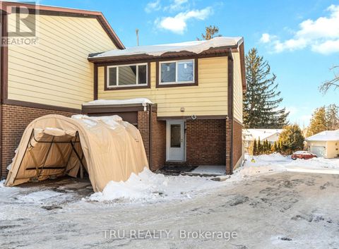 2 - 2960 PENNY DRIVE Ottawa ON K2B6H5