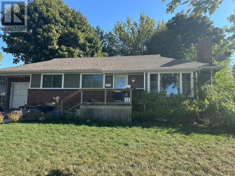 20 ELIZABETH AVENUE Kingston (West of Sir John A. Blvd) ON K7M3G8