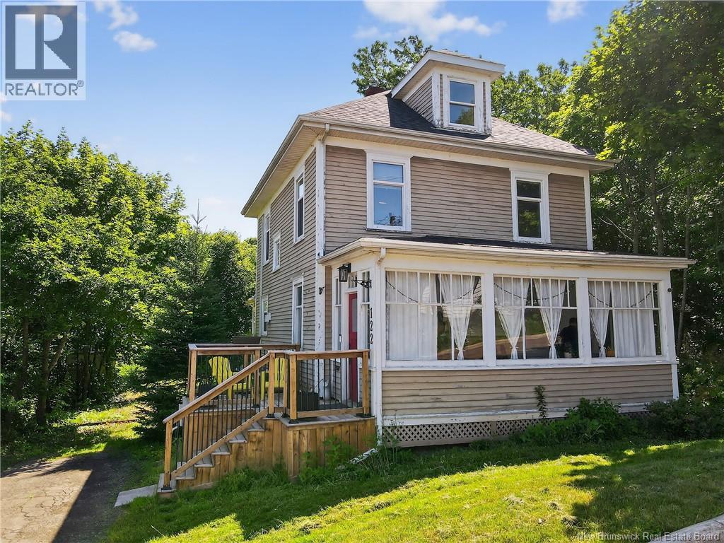 122 Rivercrest Avenue