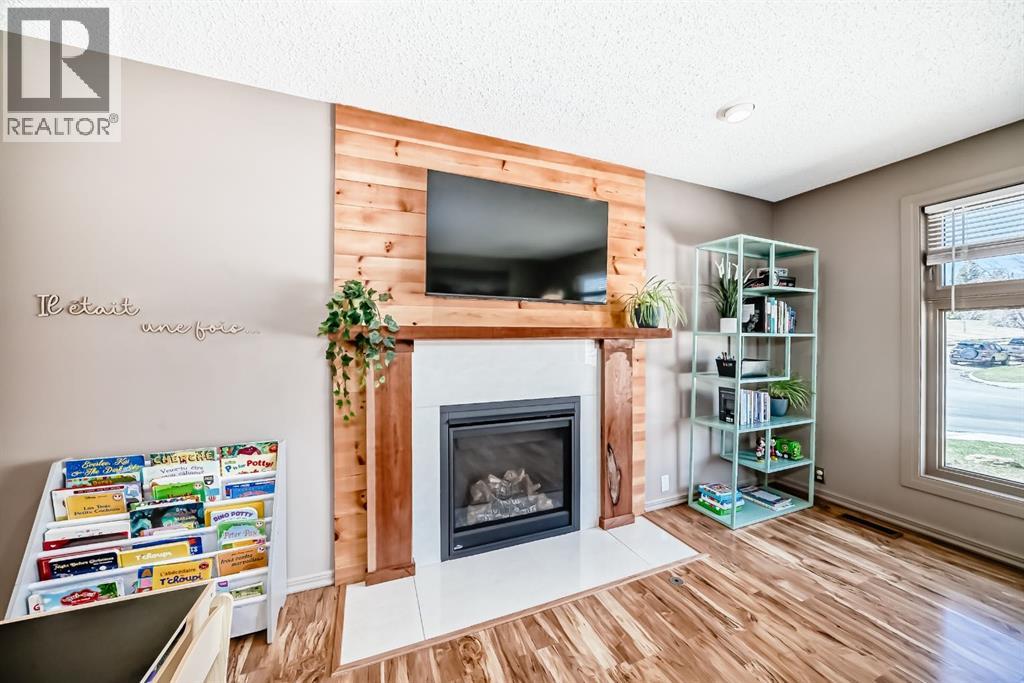 87 Berwick Crescent NW