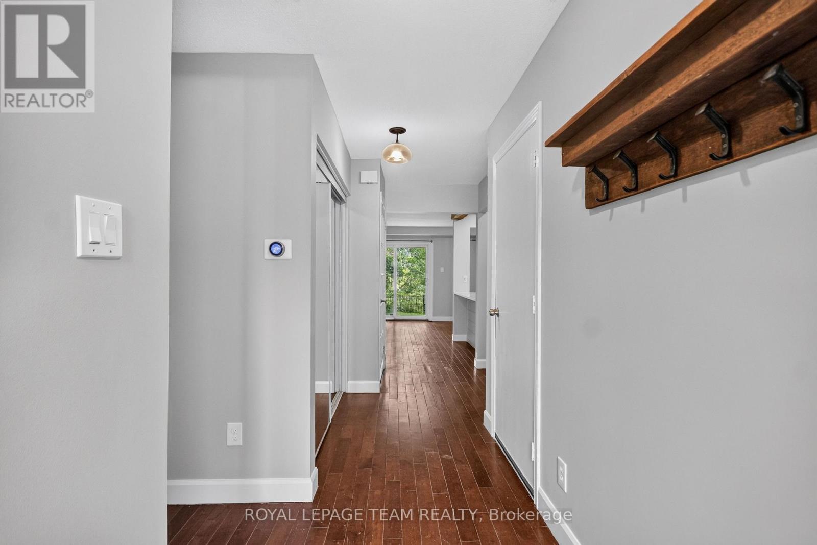 9 - 18 CHISHOLM COURT
