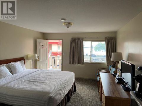 274 Lakeshore Drive W Penticton BC V2A1B8