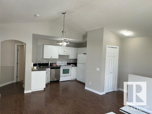 #11 150 EDWARDS DR SW