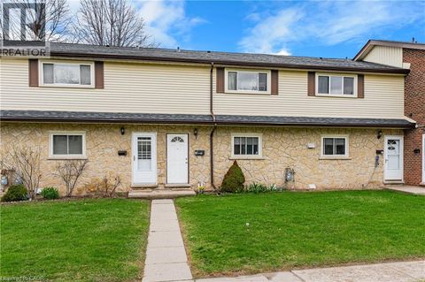 144 JANSEN Avenue Unit# 10 Kitchener ON N2A2L7