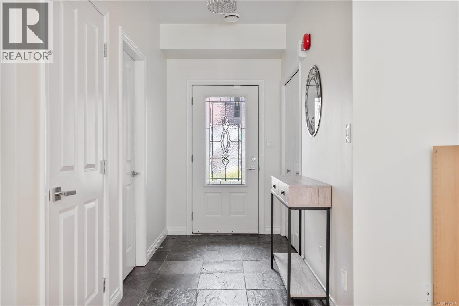 122 945 Bear Mountain Pkwy