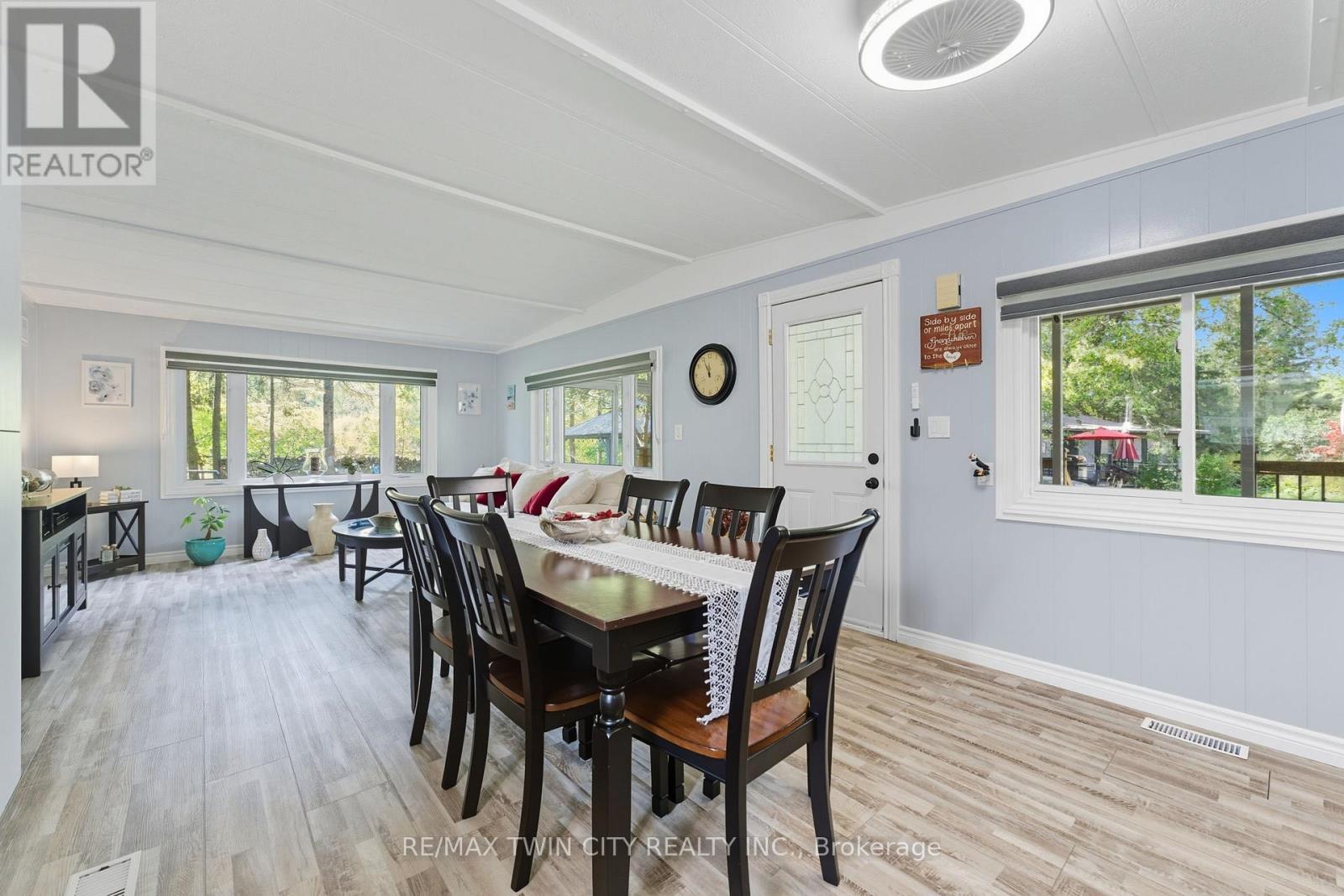 518 - 673 BRANT WATERLOO ROAD