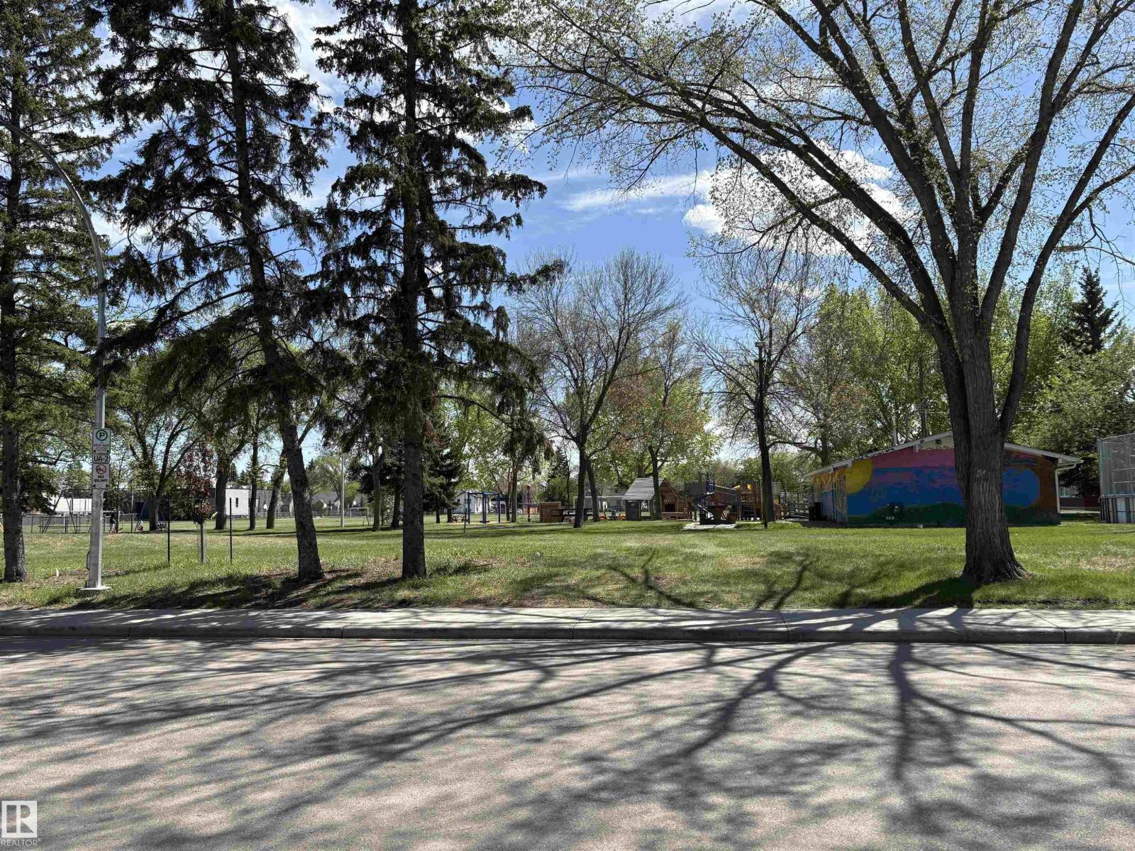11314 78 AV NW NW