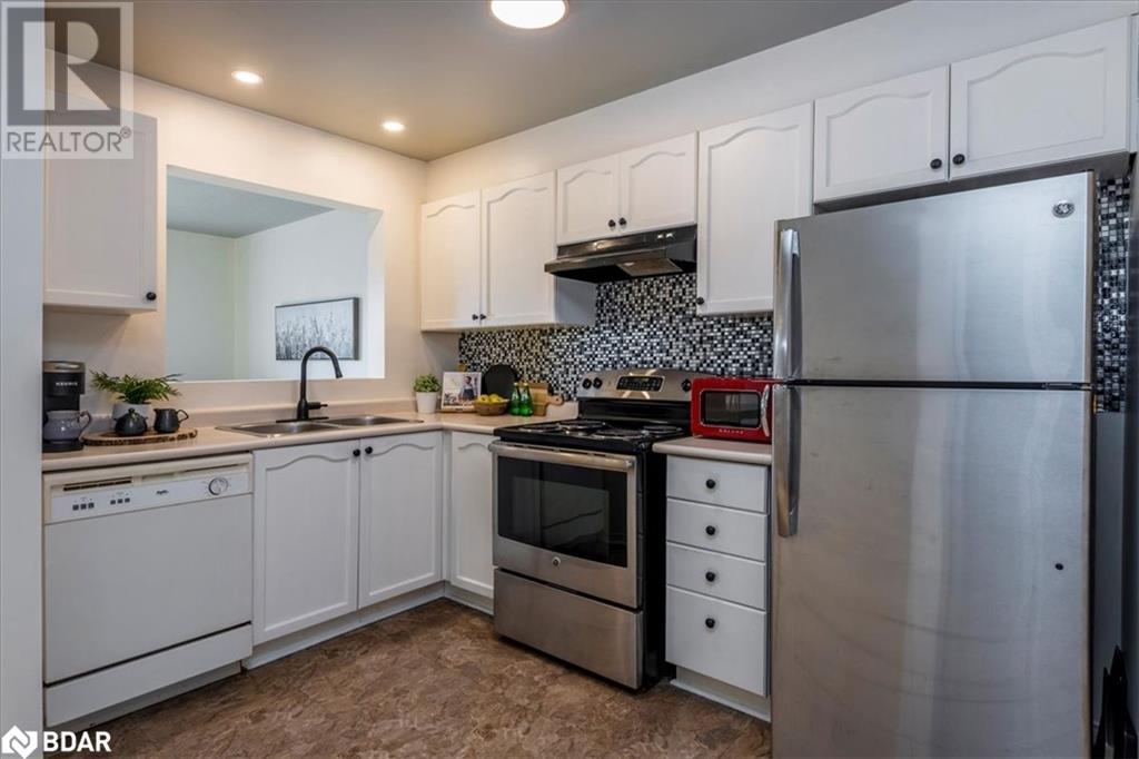 171 SOUTHWINDS Crescent
