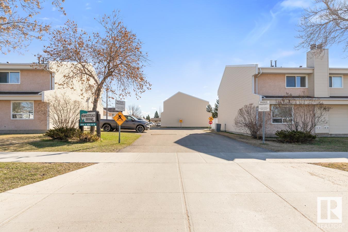 16537 100 ST NW