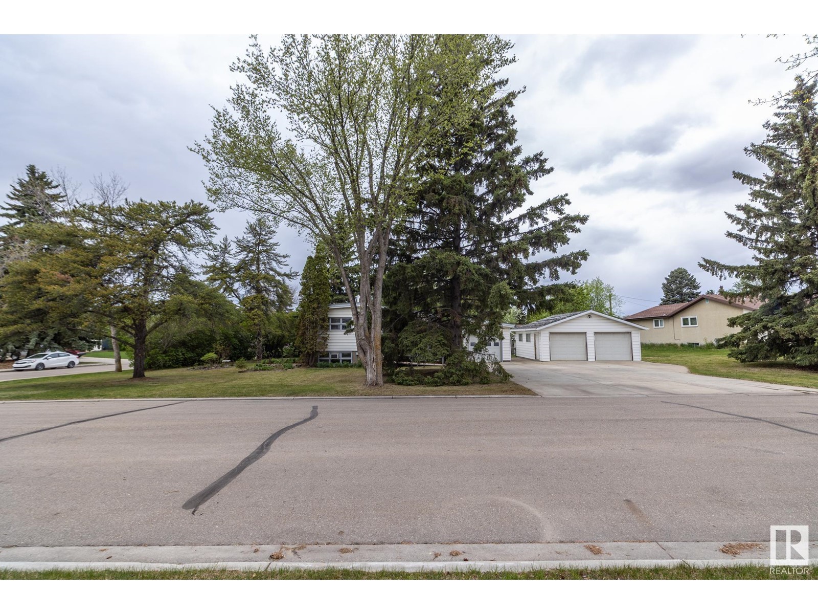 100 ACACIA CT