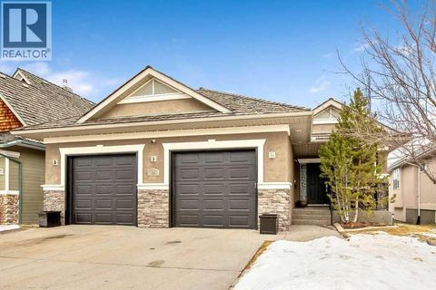 89 Evergreen Crescent SW Calgary AB T2Y3R3