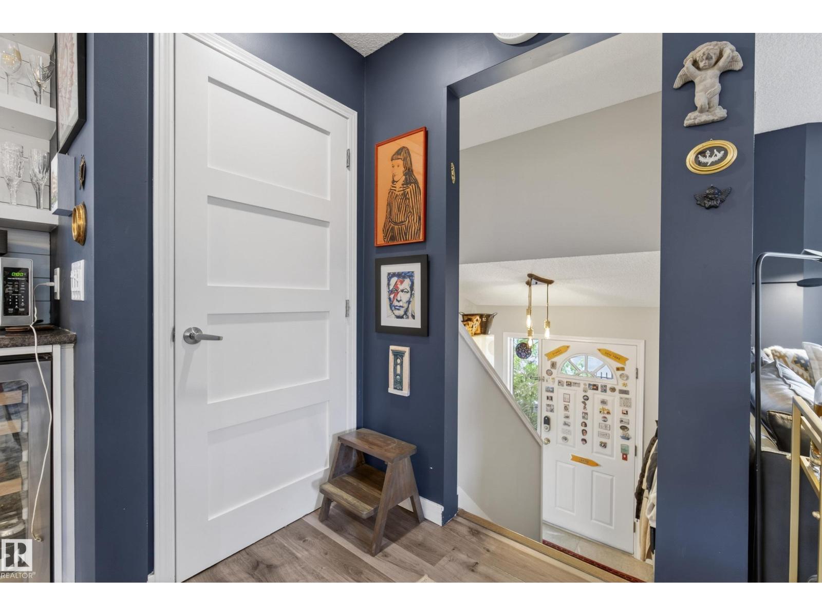 10869 94 ST NW