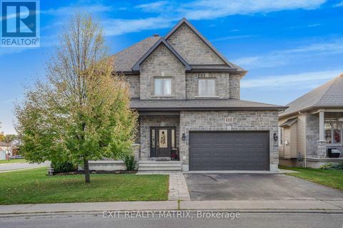 301 COLMAR STREET Russell ON K0A1W0