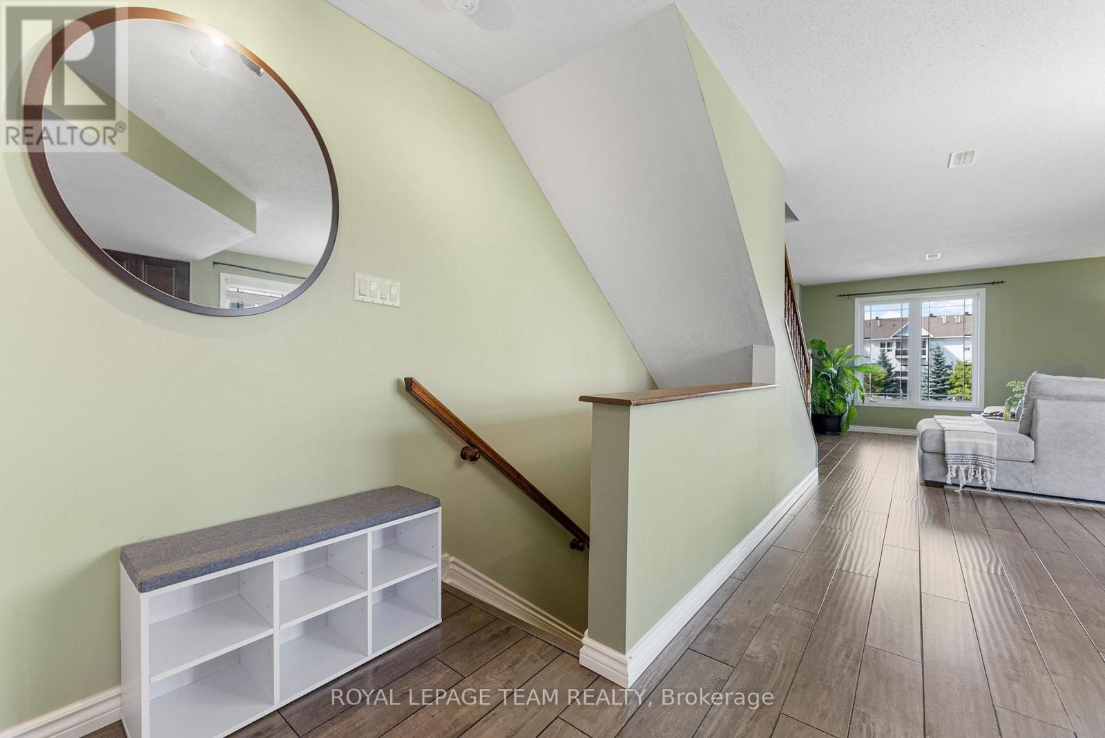 368 CROWNRIDGE DRIVE