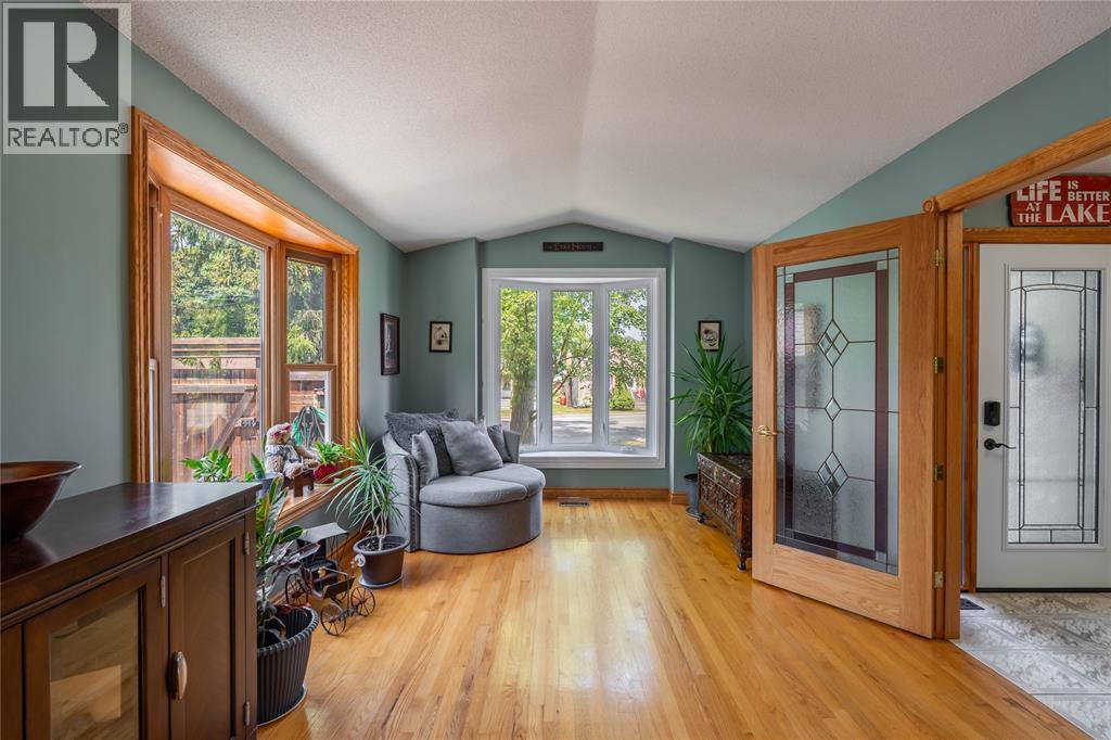601 LAKESHORE ROAD