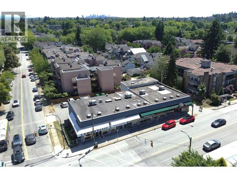 3208 OAK STREET Vancouver BC V6H2L3