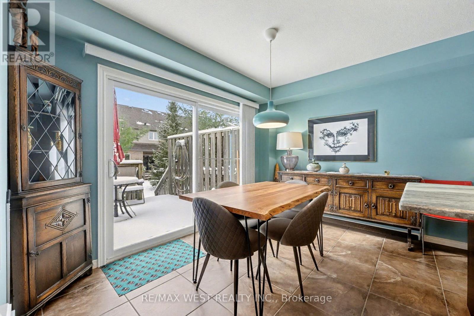 7 - 255 SUMMERFIELD DRIVE