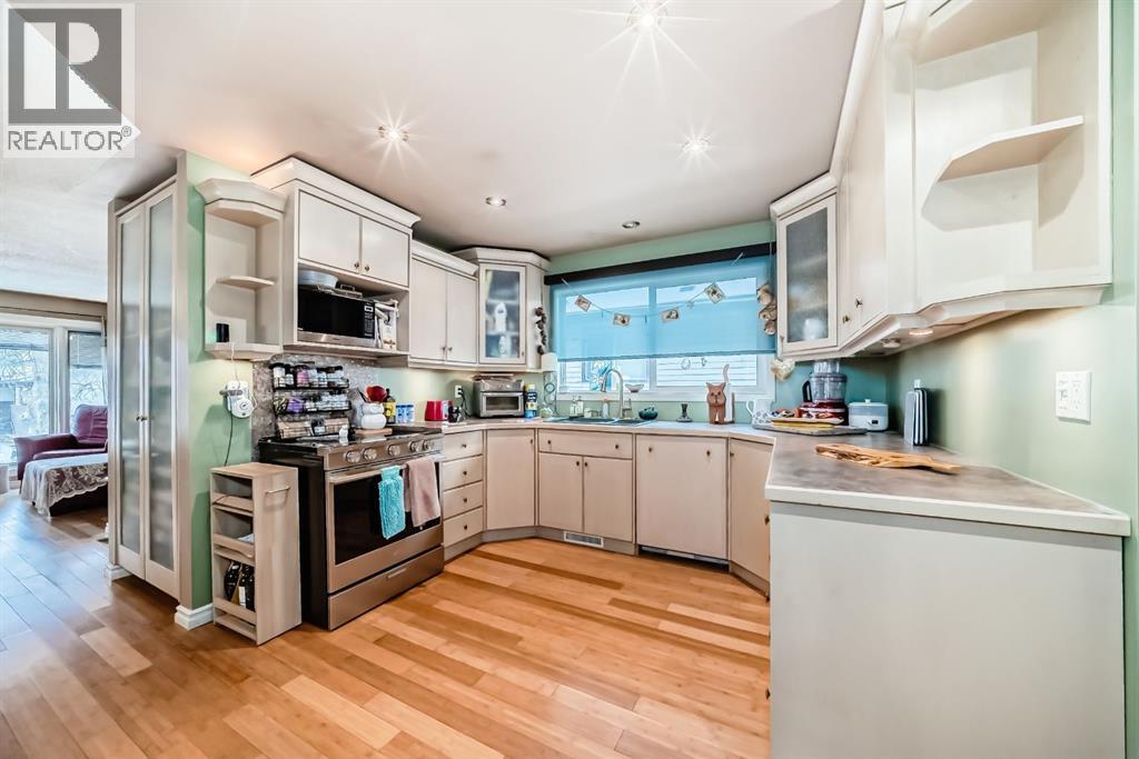 274 Templeview Way NE